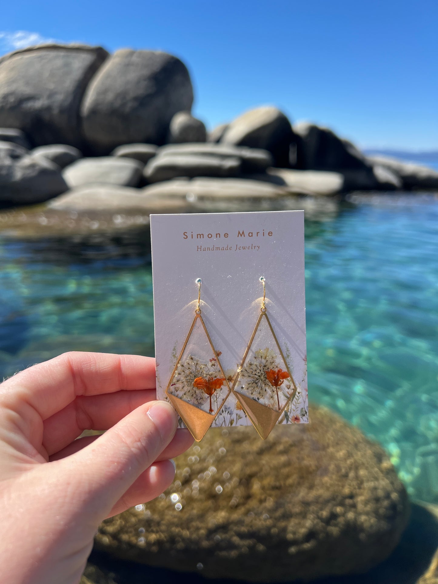 Babies breath with tiny poppy